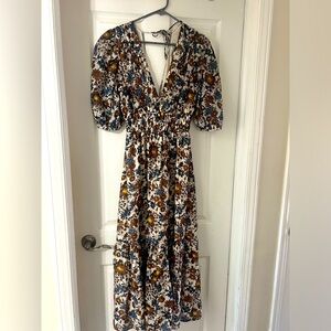 Abercrombie & Fitch Floral Plunge Dress